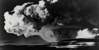 O mundo está preparado para enfrentar uma guerra nuclear? Não. Então precisamos proibir a bomba